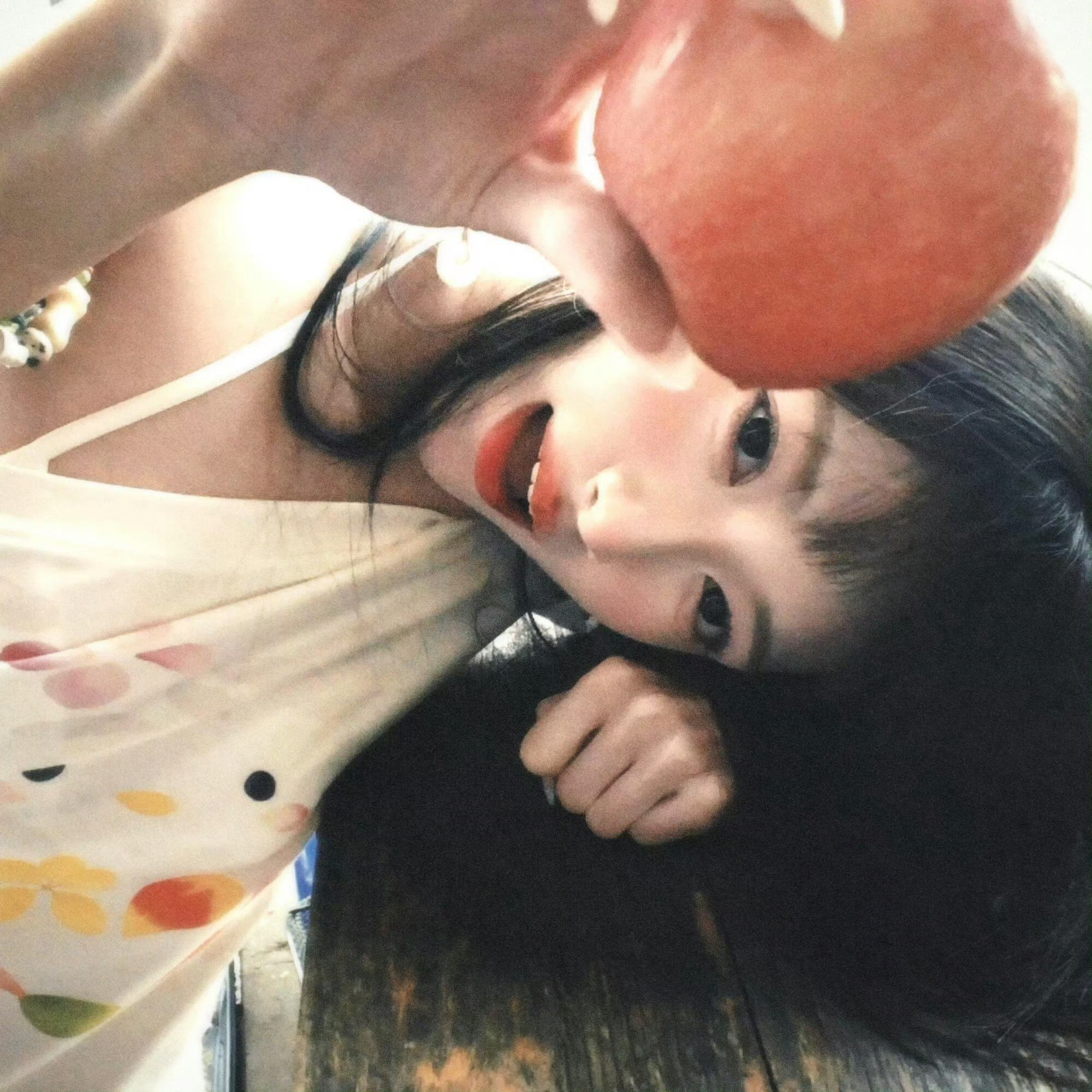 𝑾𝒆𝑪𝒉𝒂𝒕小众氛围感女生头像 