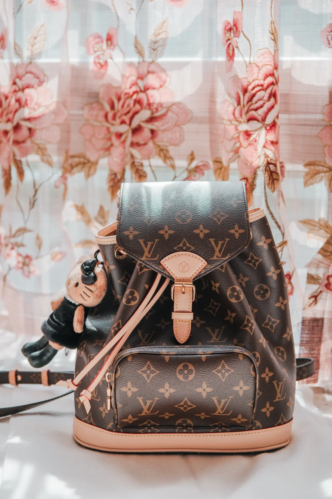 澳门永利购入一只背包