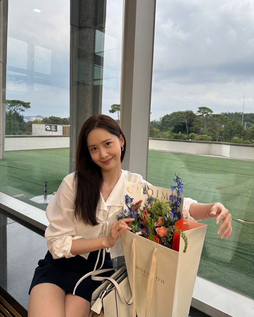 林允儿[超话]  姐姐的花品也很好[女孩儿] ​​​