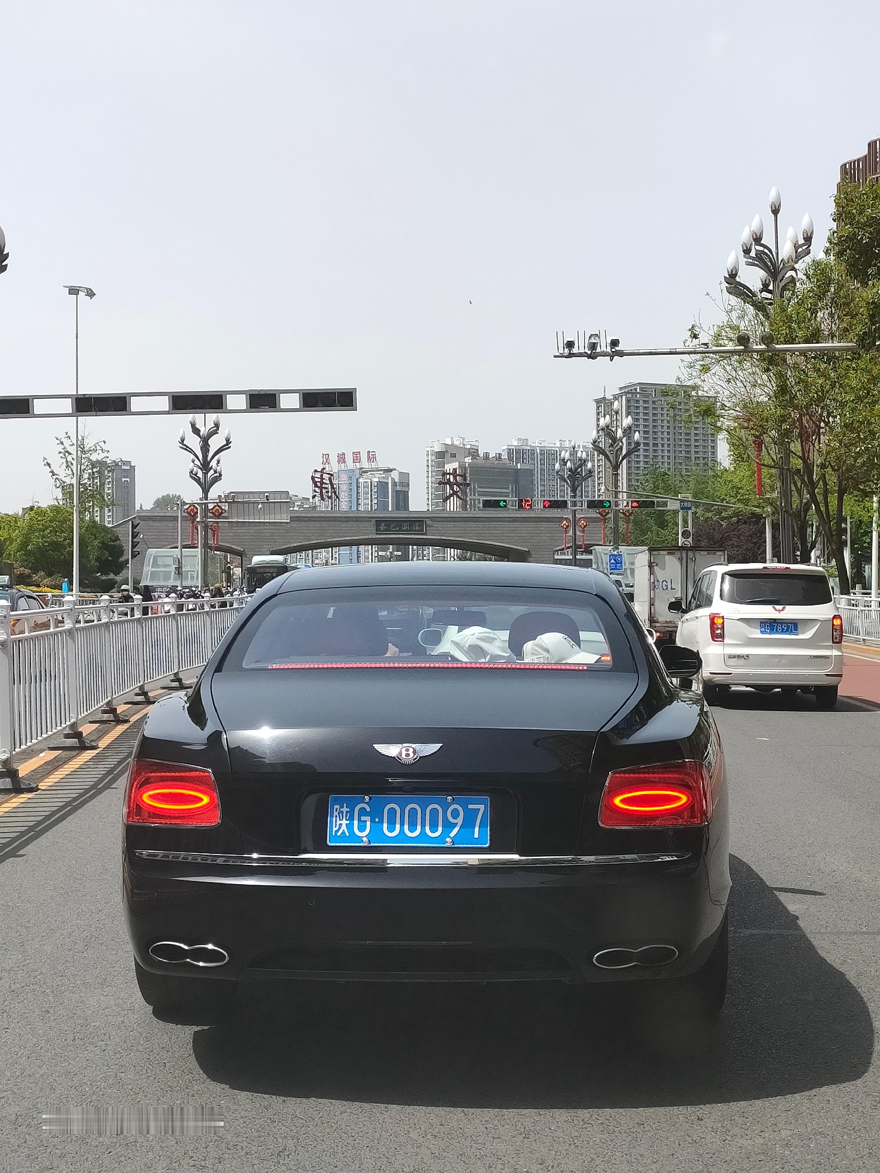 全球车牌[超话] 陕G00097宾利飞驰  ​​​