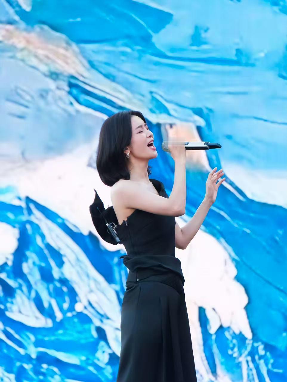 李晟专辑预告 旋律上头声音治愈，预告听了几遍已经开始期待全专了，《self》20