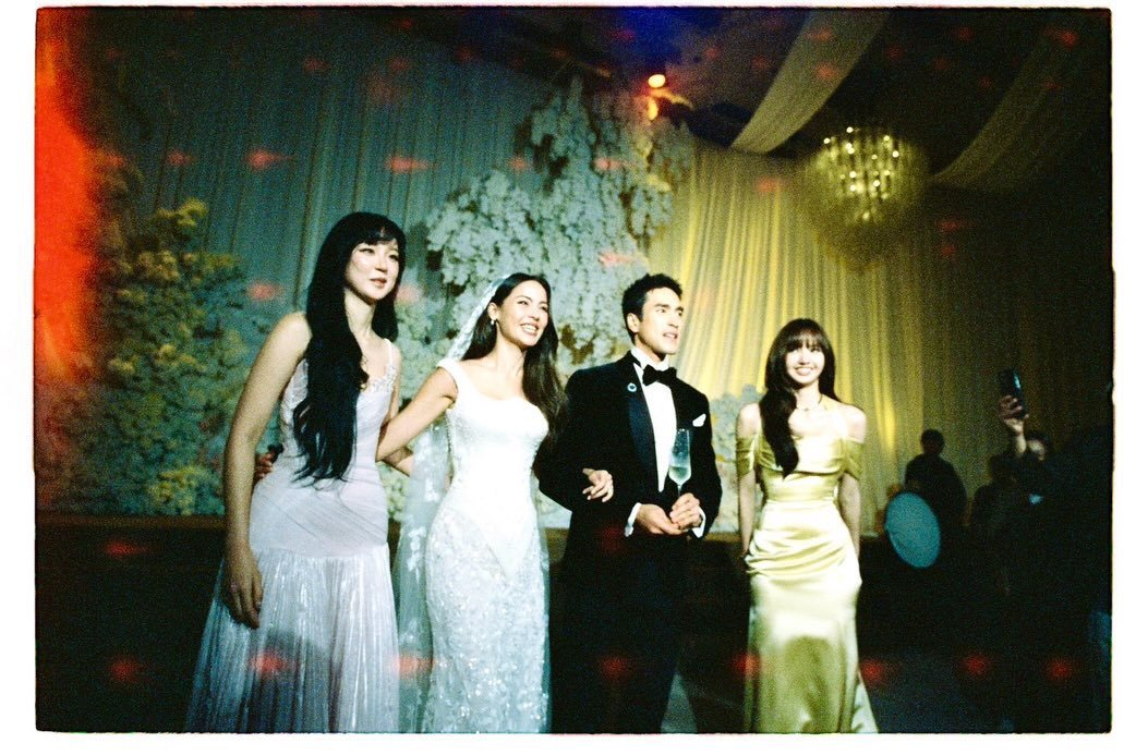 Lisa参加婚礼❤️ fotoclubbkk IG 更新LISA❤️ jibbi