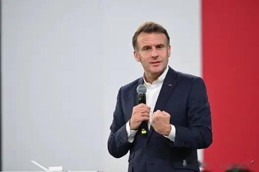 马克龙又对我们放硬话了！12月17日，根据外媒报道，法国总统马克龙声称，对来自中