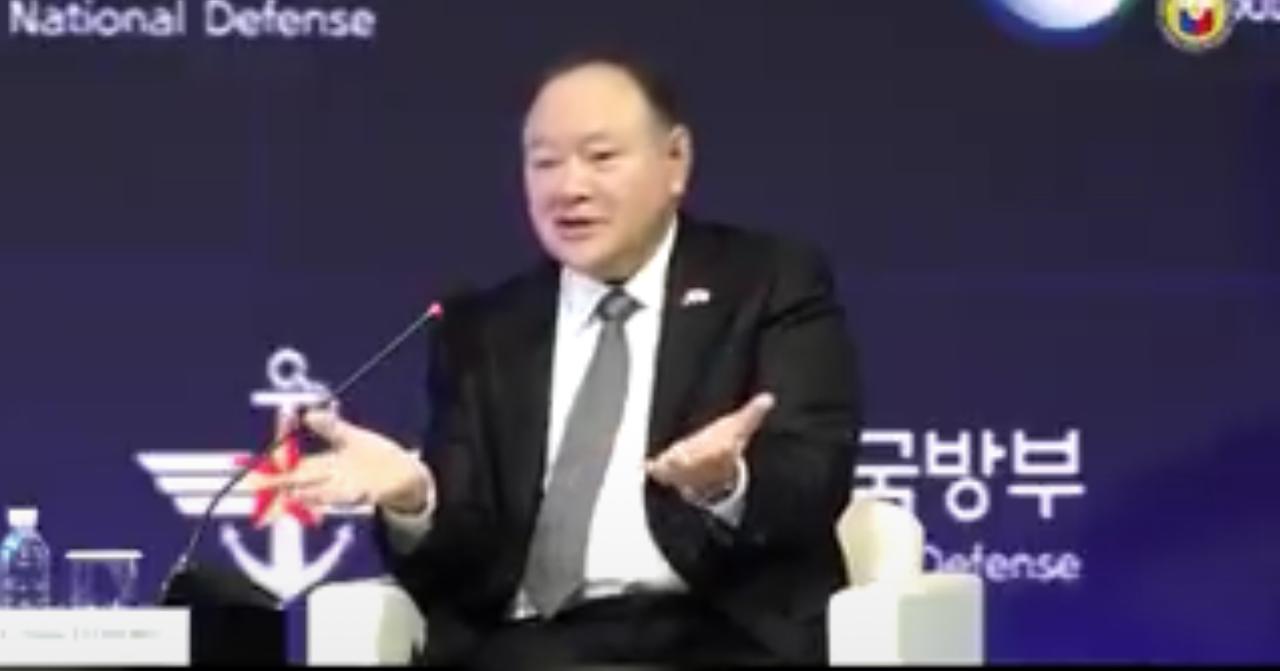 菲律宾防长在韩国首尔大放厥词对我国进行诋毁，而且及其恶毒地攻击！
这个靠弄虚作假