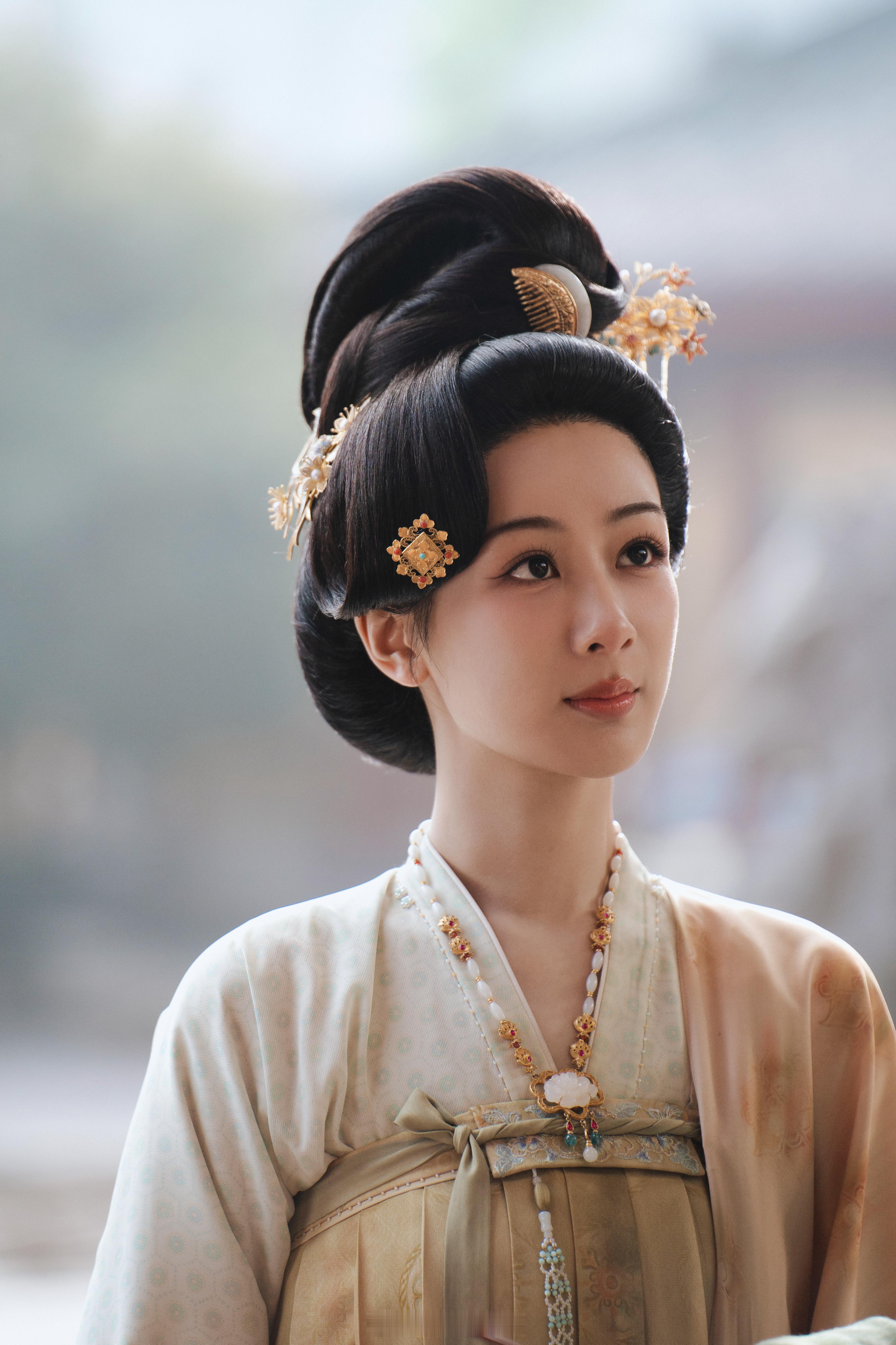 杨紫内娱公认的扛招商扛剧90🌸，说实话有杨紫主演的剧的招商就不可能差，你们同意