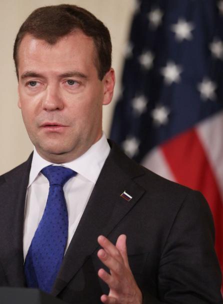 梅德韦杰夫：不排除美方会以针对马杜罗的手段绑架默茨

俄罗斯联邦安全会议副主席德