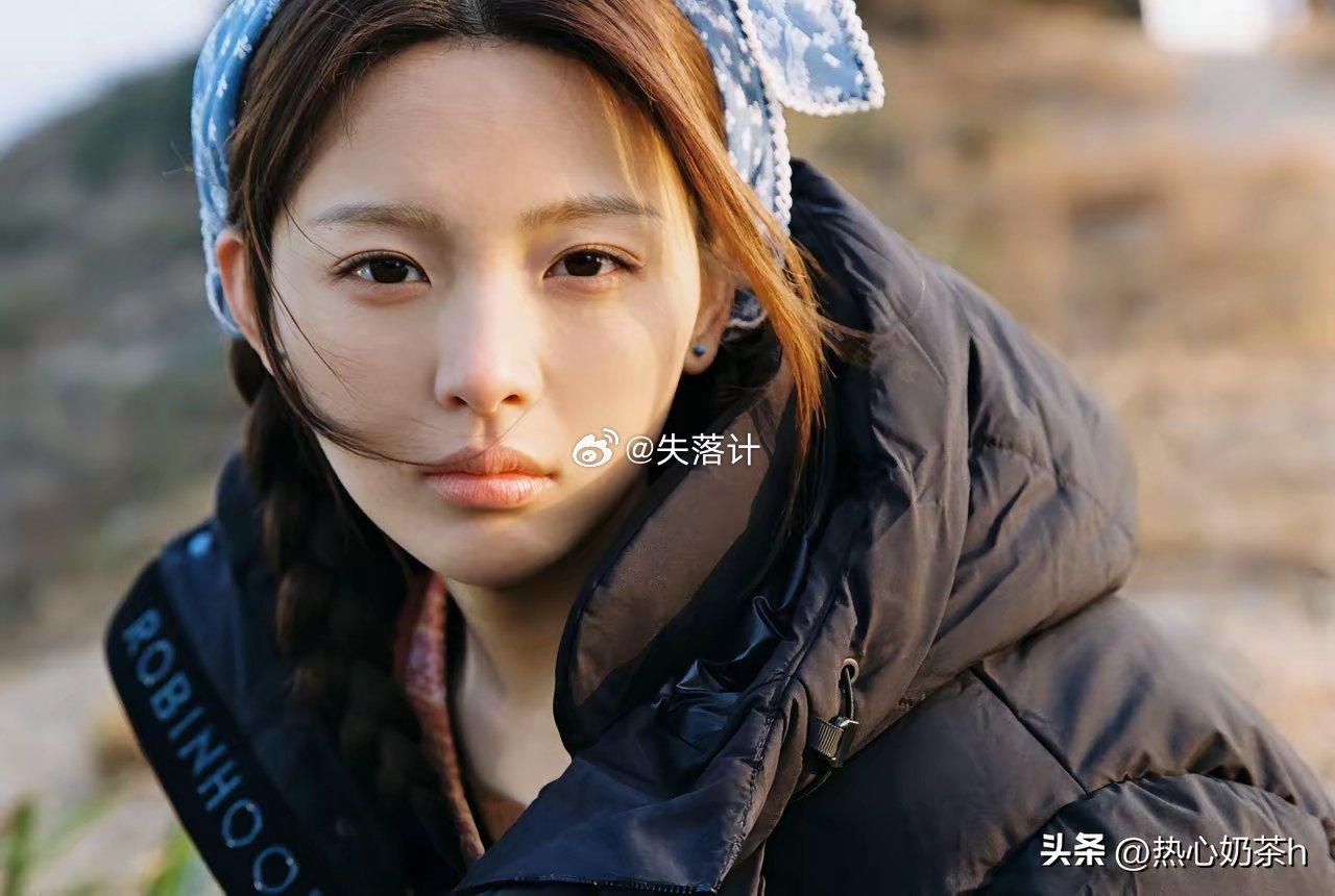 看完《向往的生活》，我才知道，杨超越为啥当年唱歌跳舞啥都不行，但就是很火。​因为