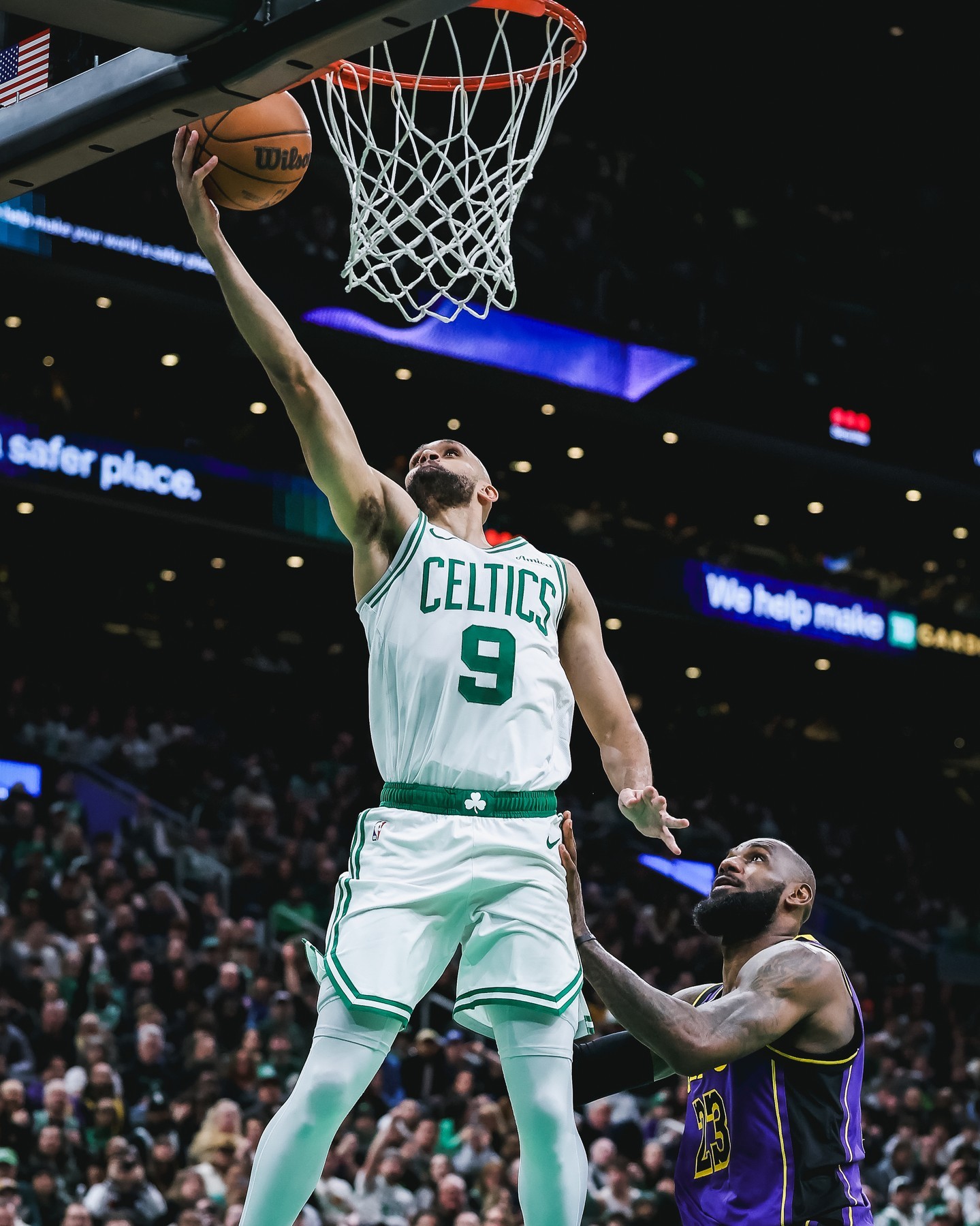 湖人vs凯尔特人 怀特：“能参与这样的经典对抗是特别的，而击败他们总是令人畅快。