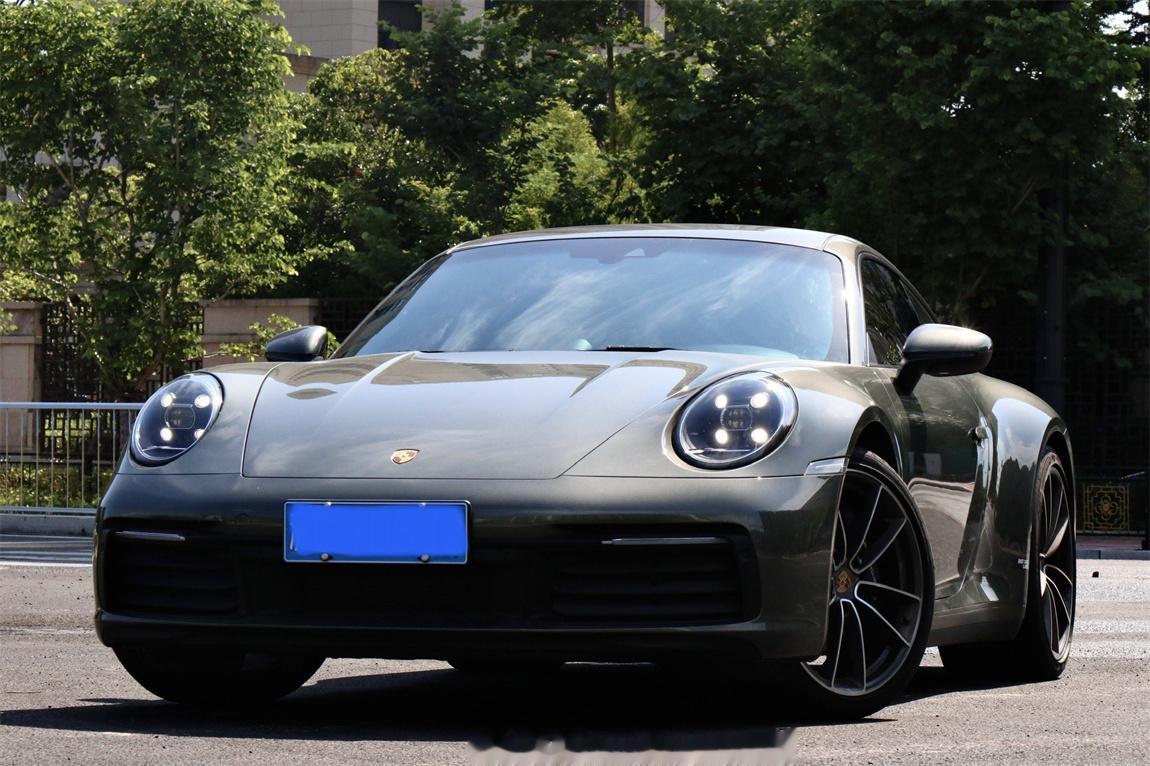 保时捷 911 Carrera 准新车[酷]配置单140多万，卖12×万还能谈砂