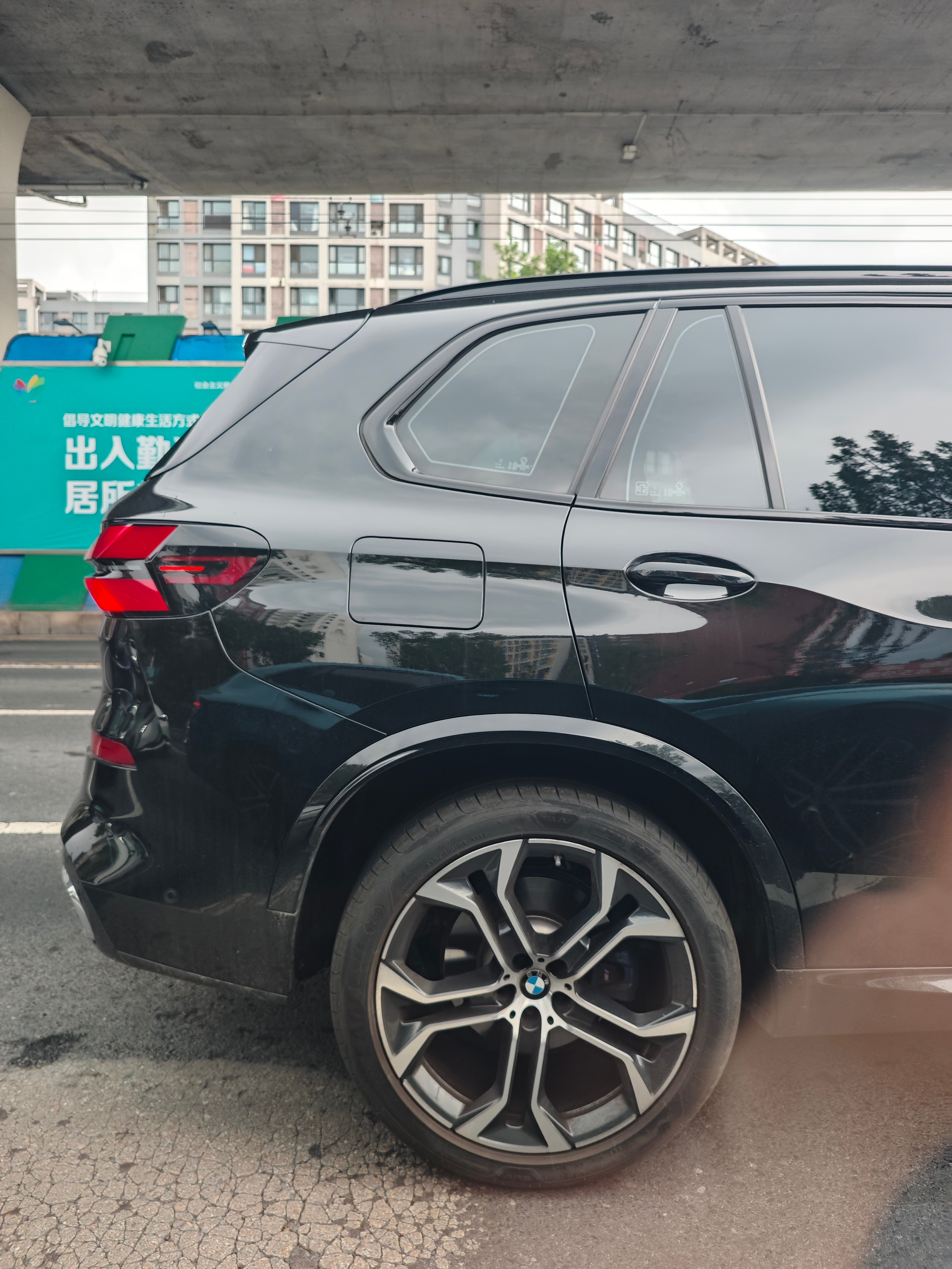 这个轮子也好看，适合X5[流鼻血] ​​​