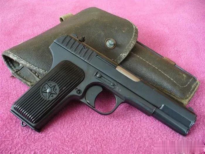  TT-33手枪是苏联著名枪械设计师费约道尔·巴基雷必基·托卡列夫于1930年设