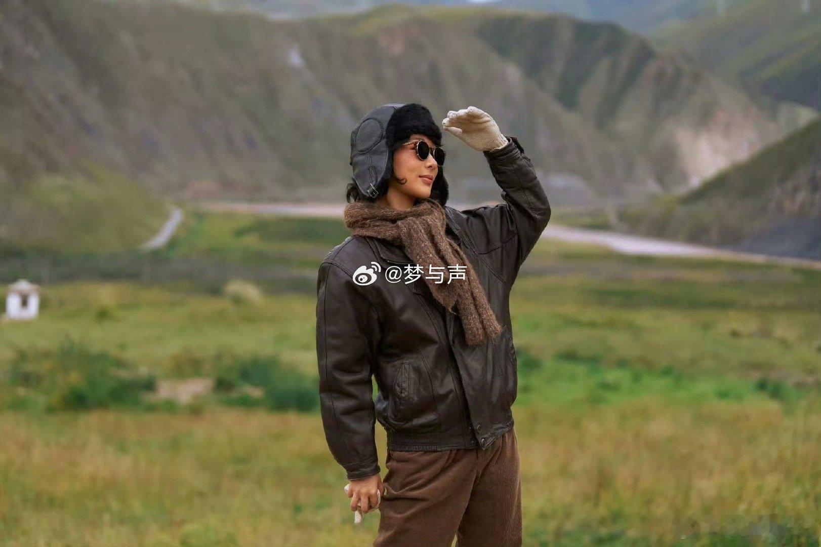 杨紫给白菊录了很多番外 这不是番外，是演员与角色的二次拥抱。杨紫用温柔的笔触为白