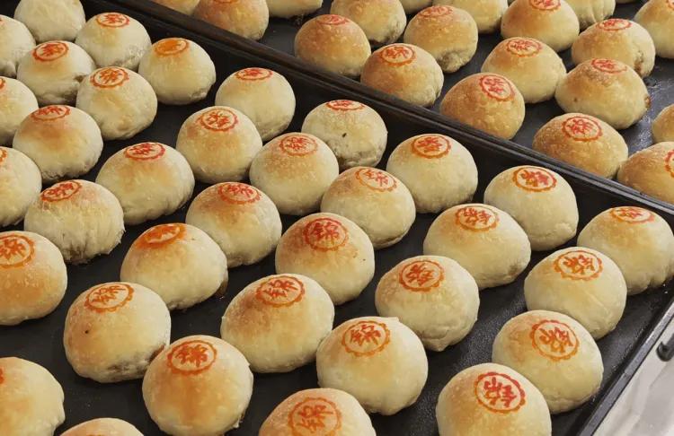 怪不得今年月饼卖不动了，销量“断崖式”下跌，知道是为什么吗？

今年中秋月饼市场