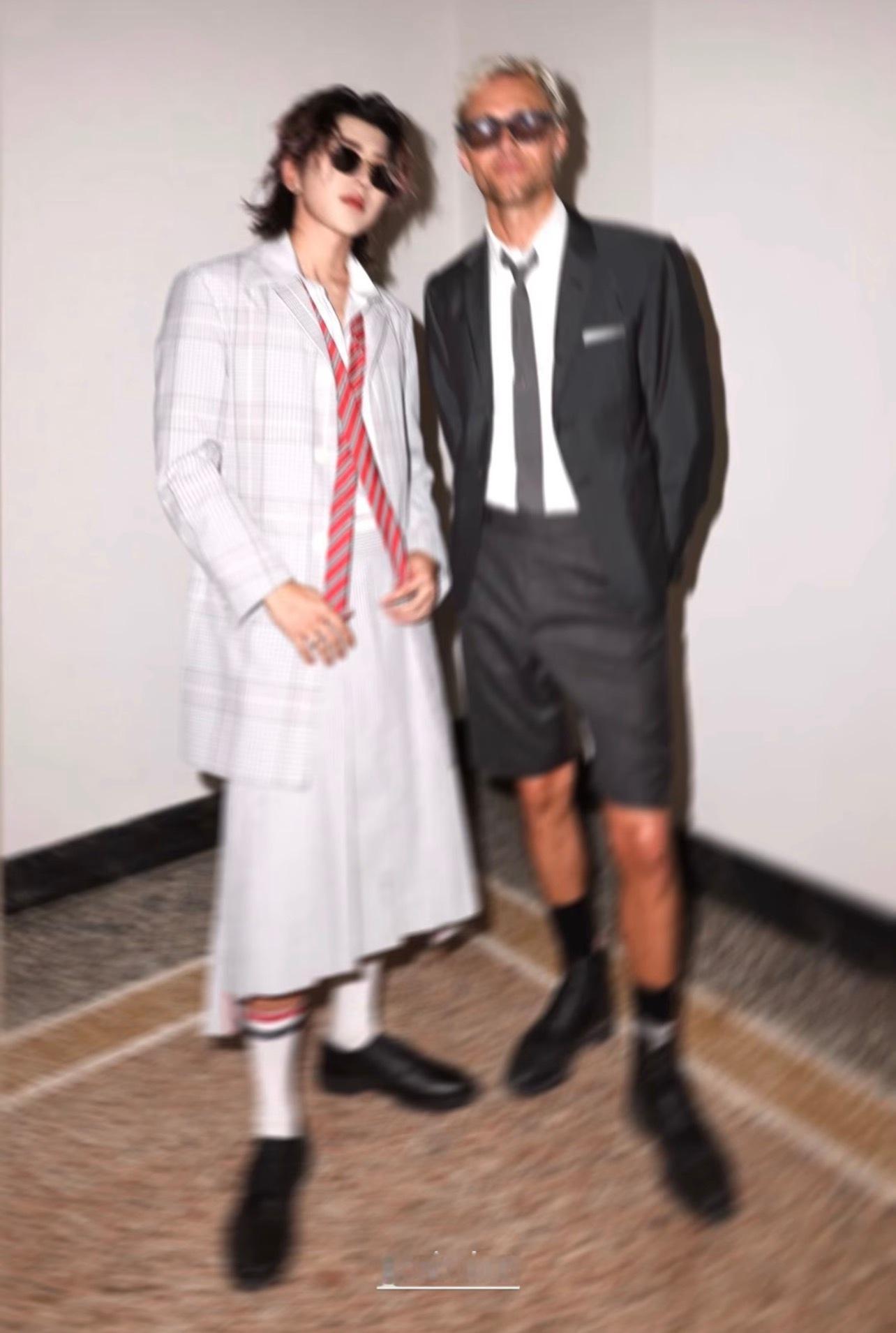 蔡徐坤米兰时装周 cxk 蔡徐坤 thombrowne 蔡徐坤thom brow