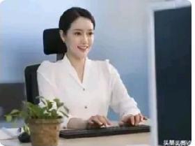 38岁大龄剩女，找对象要求身高170以上、年入30万以上，过分吗？
 
38岁的