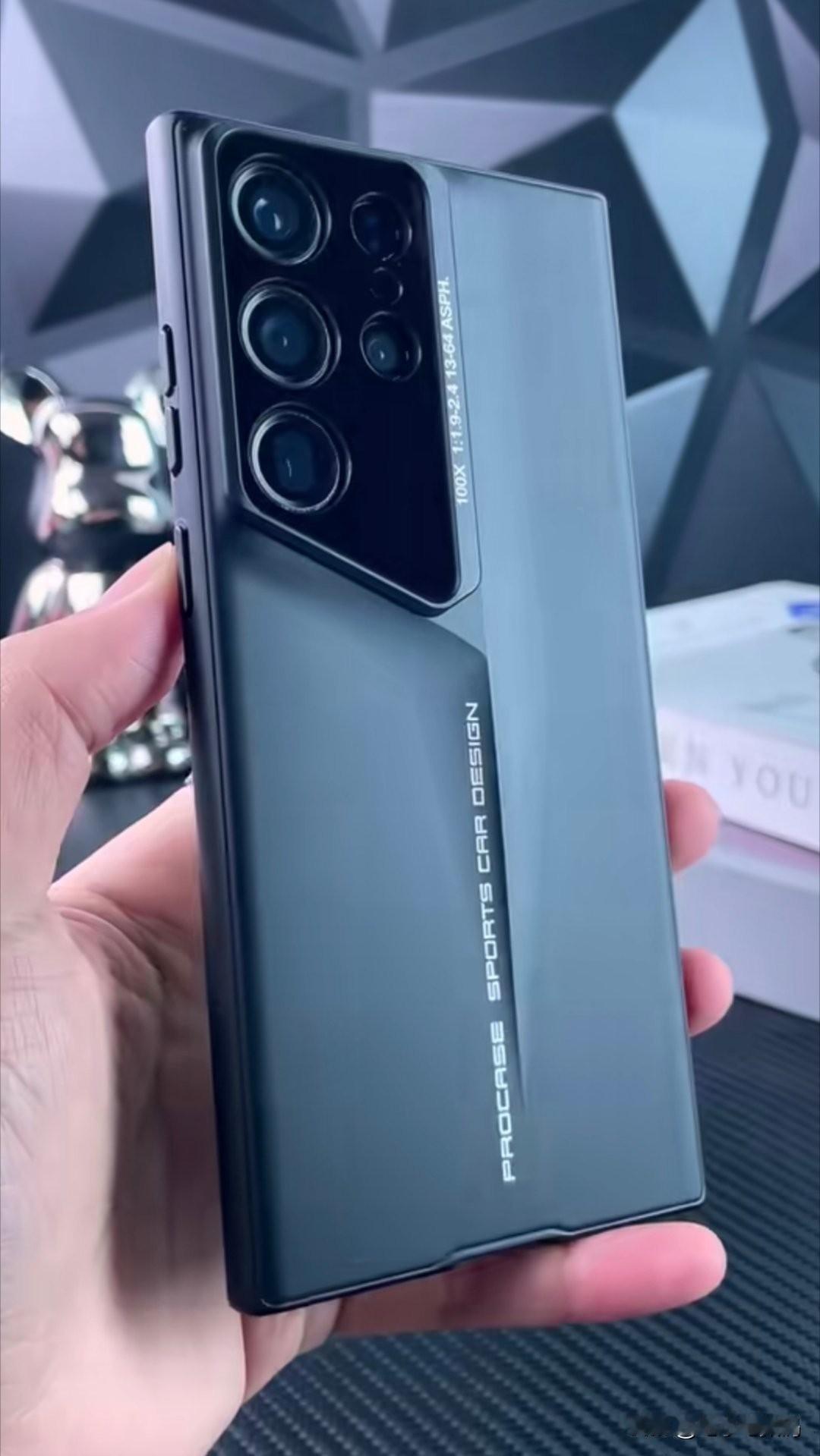 三星Galaxy S24 Ultra  RSR，就问帅不帅~
华强北还是强啊，保