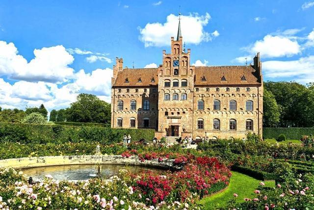 4年前，大量格陵兰妇女发现体内有怪东西，原来丹麦美国同样凶残
 
你敢信吗？这事