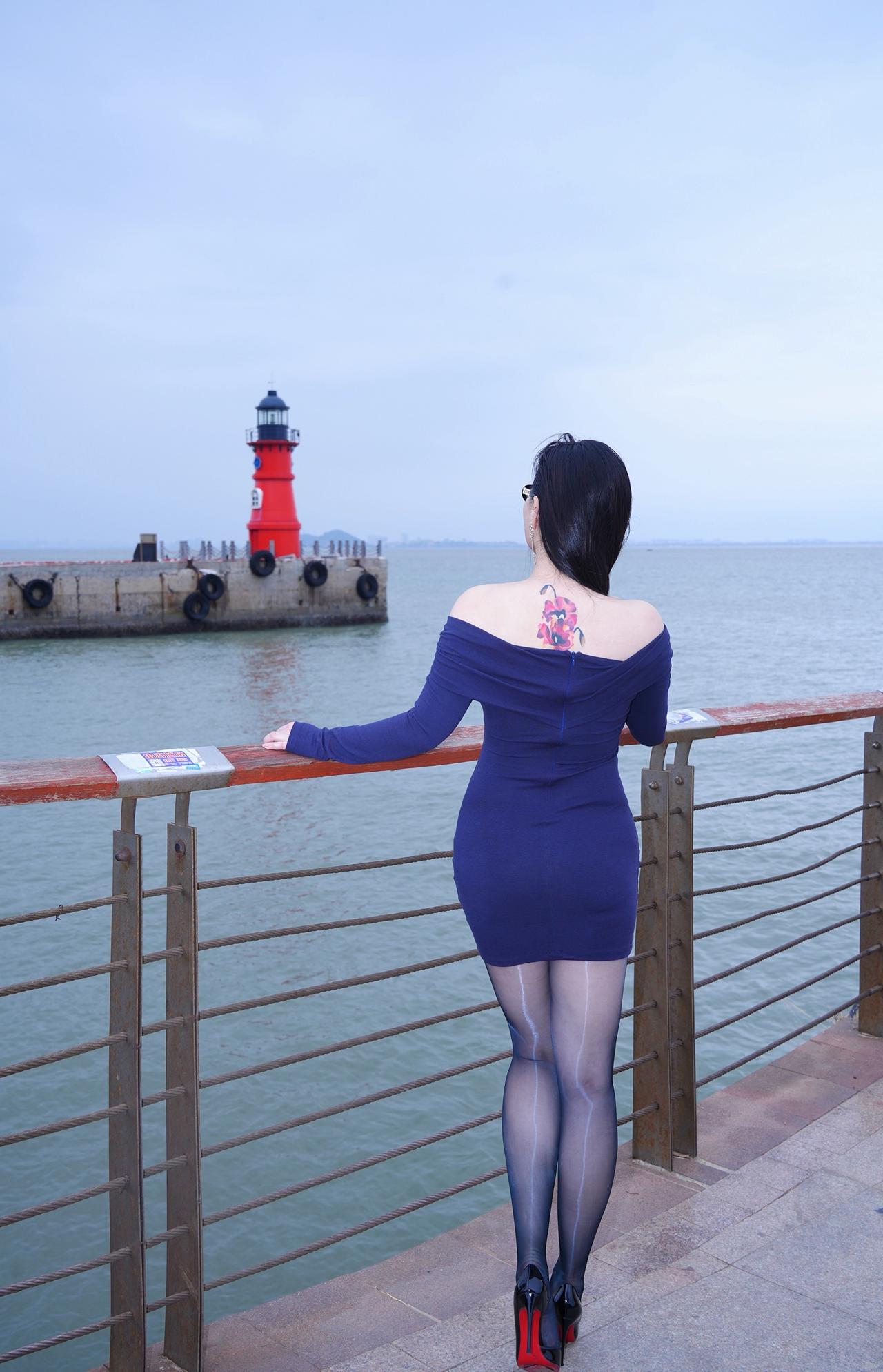 小年夜快乐海边氛围感 度假穿搭 大长腿 女性魅力 海边随拍 @抖音创作小助手