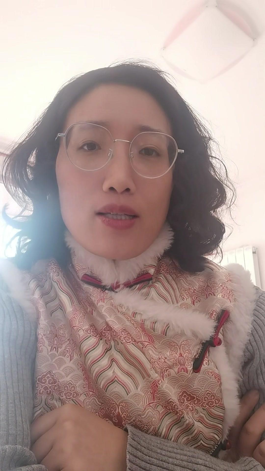 贫困家庭的亲情陷阱，你中了吗？🌟越穷的家庭越算计，亲情成表面功夫。看着小家庭艰