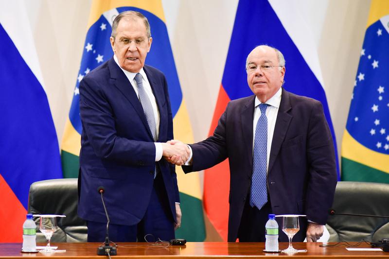 俄罗斯外长声援委内瑞拉这事儿，挺值得玩味。从地缘政治角度看，美国一直把委内瑞拉视