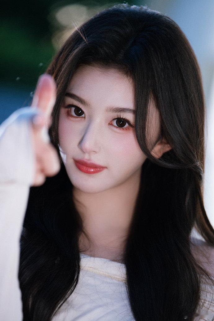 孔雪儿30秒的视频看了30遍谁把俞浅浅拽来风华合伙人跳舞 孔雪儿美到移不开眼这是