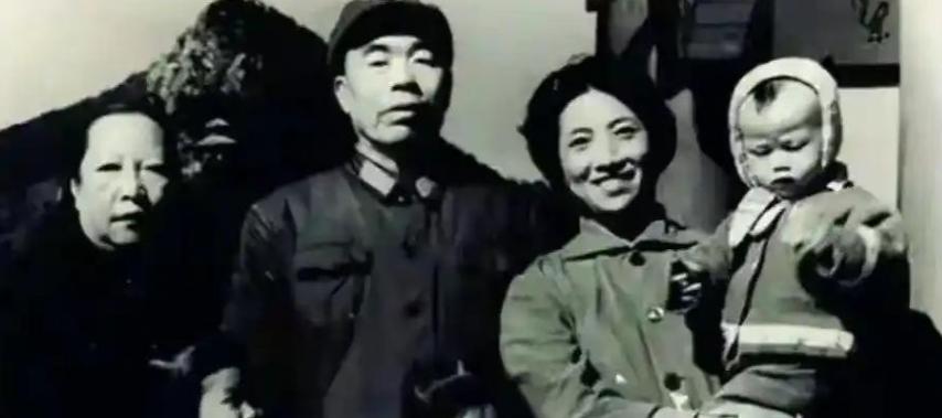 1948年，国军军长曾泽生率2.3万官兵起义，蒋介石下令枪决其全家，南京宪兵队已