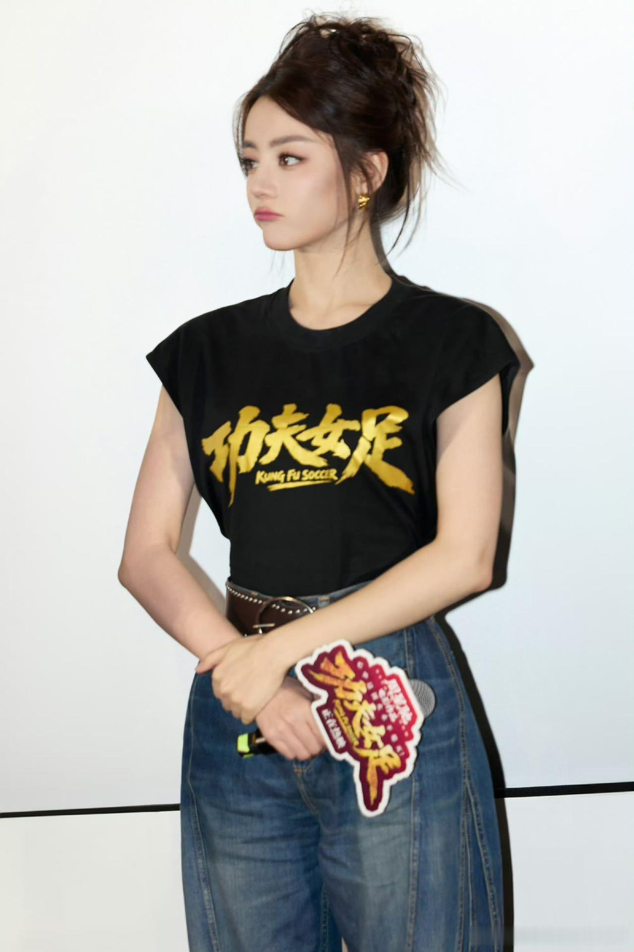 我今天有时间去看了周星驰的《功夫女足》，真的要收回我之前觉得这部电影热巴带不起来