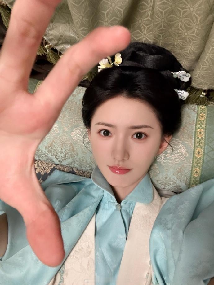 于正官宣张婉莹女一号  于正官宣张婉莹新剧女一号，《偶然回来的一天》这下更让人期