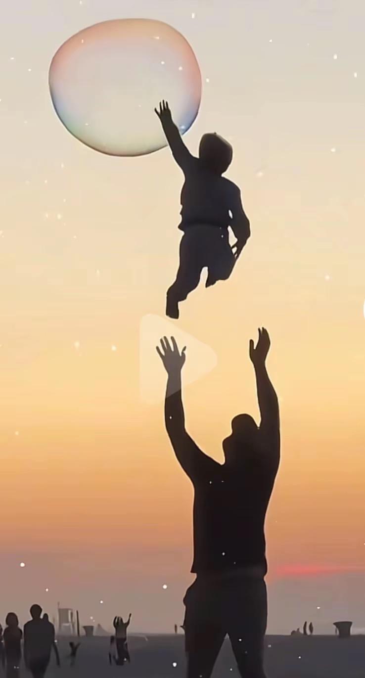 时代的车轮碾压在了每一个学子尤其是学霸身上[捂脸]。

我妈知道我的收入和最近找