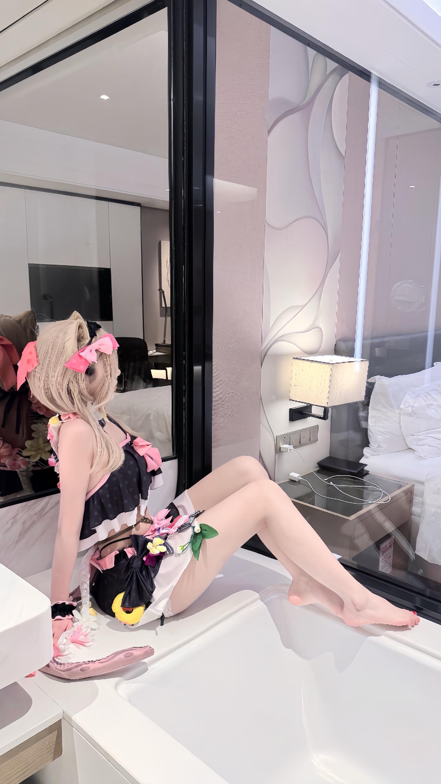 帕朵菲莉丝 崩坏三 cos 帕朵泳装