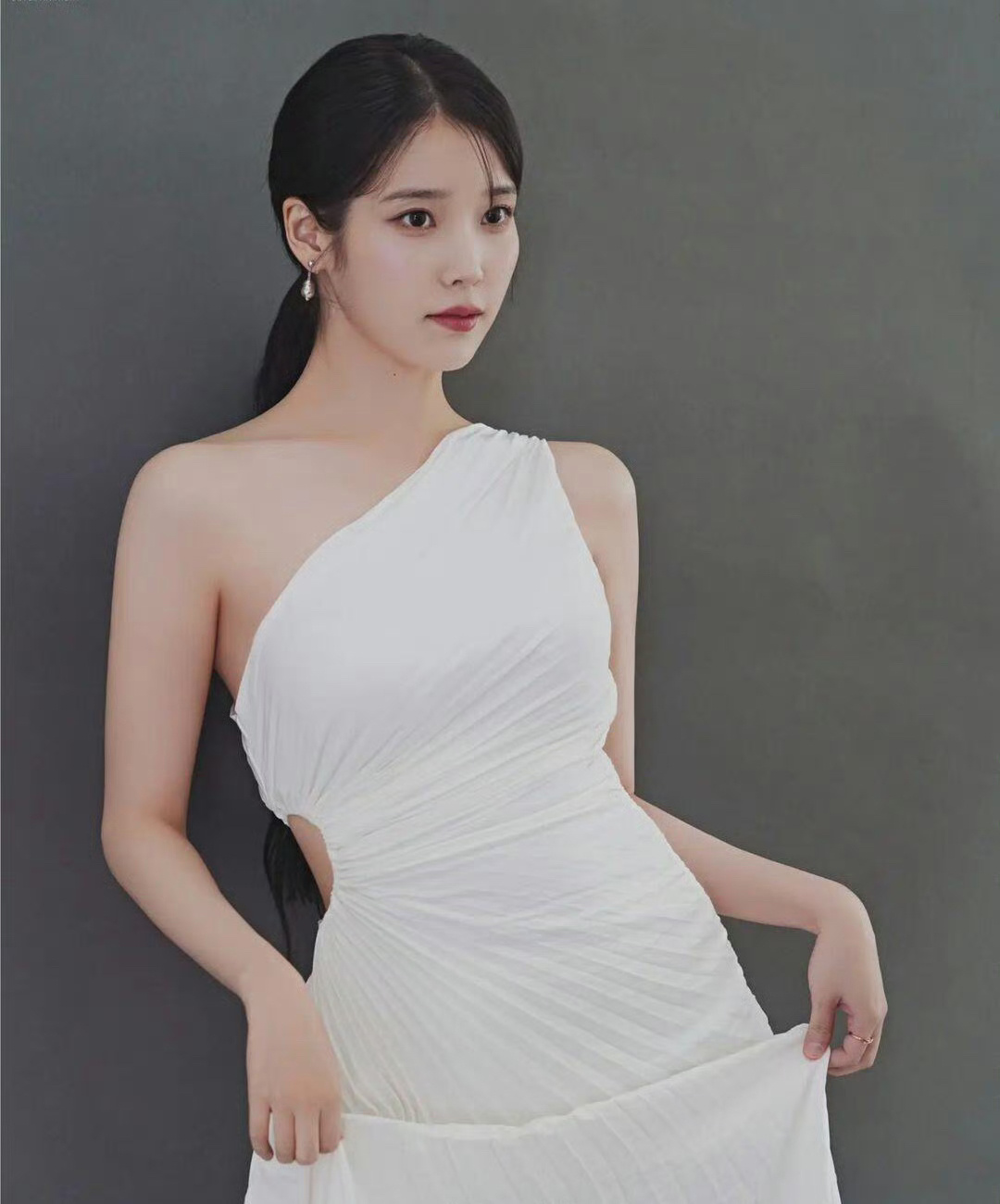 IU李知恩真的好美 ​​​