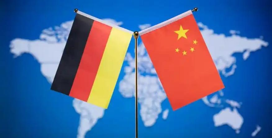 让人非常意外！德媒罕见承认，中国几十年来是德国最可靠的伙伴，而不是美国！2月6日