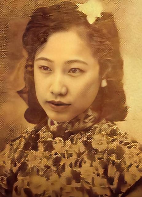 溥仪活了61年，忏悔了半辈子，却一辈子没敢把"罪人"两个字套在族头上，而他这个最