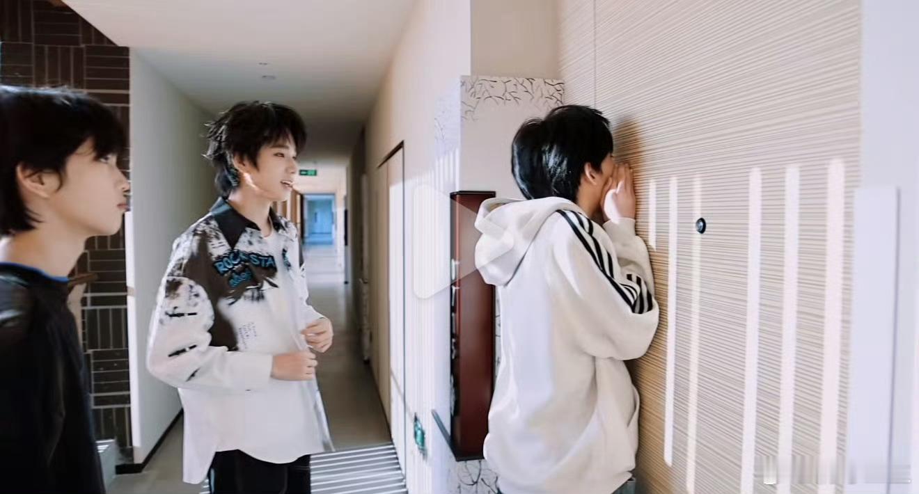 王橹杰叫早穆祉丞我的妈呀 