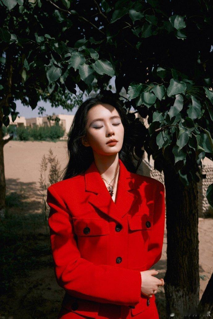 #来看娱乐[超话]##刘诗诗大漠风景很美##刘诗诗大漠的风景很美# ​​​  啊