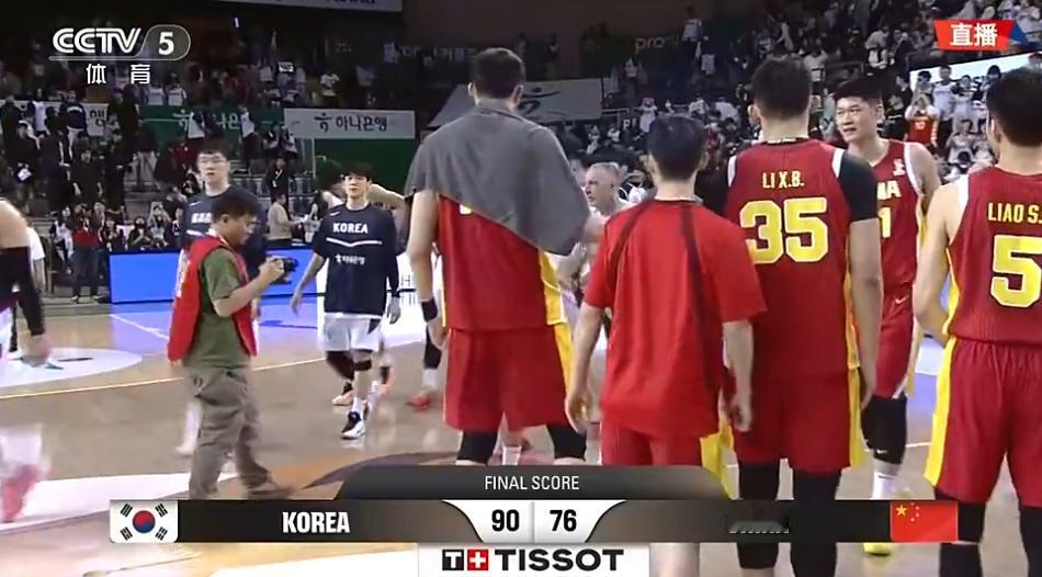 赛前没有动员吗？前面输了一场了，这场不应该尽力？

某些球员在场上毫无战斗欲望，