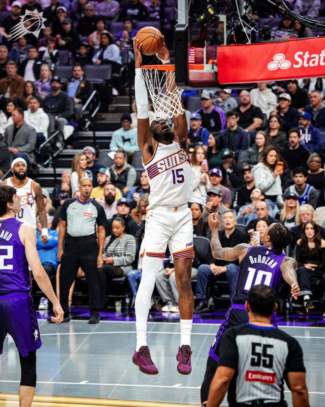 国王这第一节属实菜的离谱了。全队0助攻7失误，落后25分。攻防两段一点亮点都找不