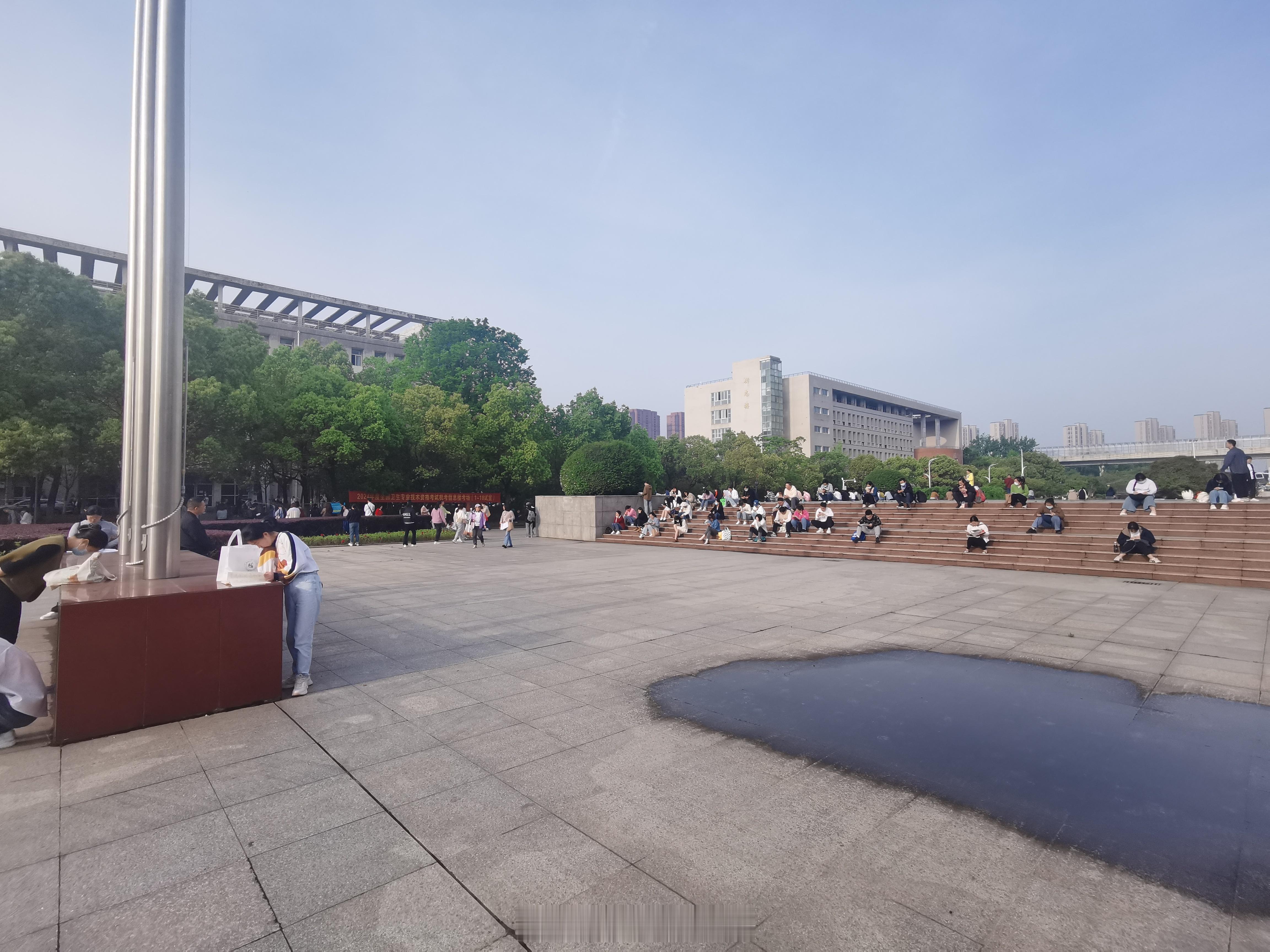 #中医# 好久没有体验过这种考试氛围了，一个字——刺激～～～[揣手][揣手]  