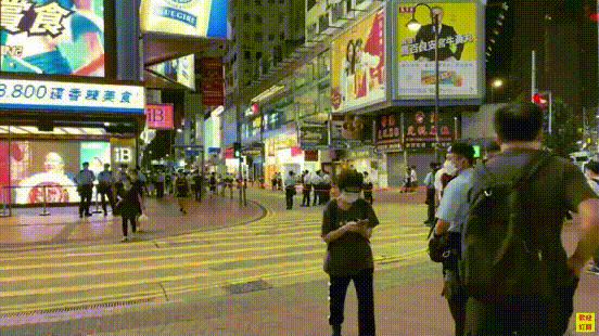 #国泰航空3名歧视乘客空乘被解聘#先别说国泰航空了，庇护和慰问刺杀香港警察的凶手