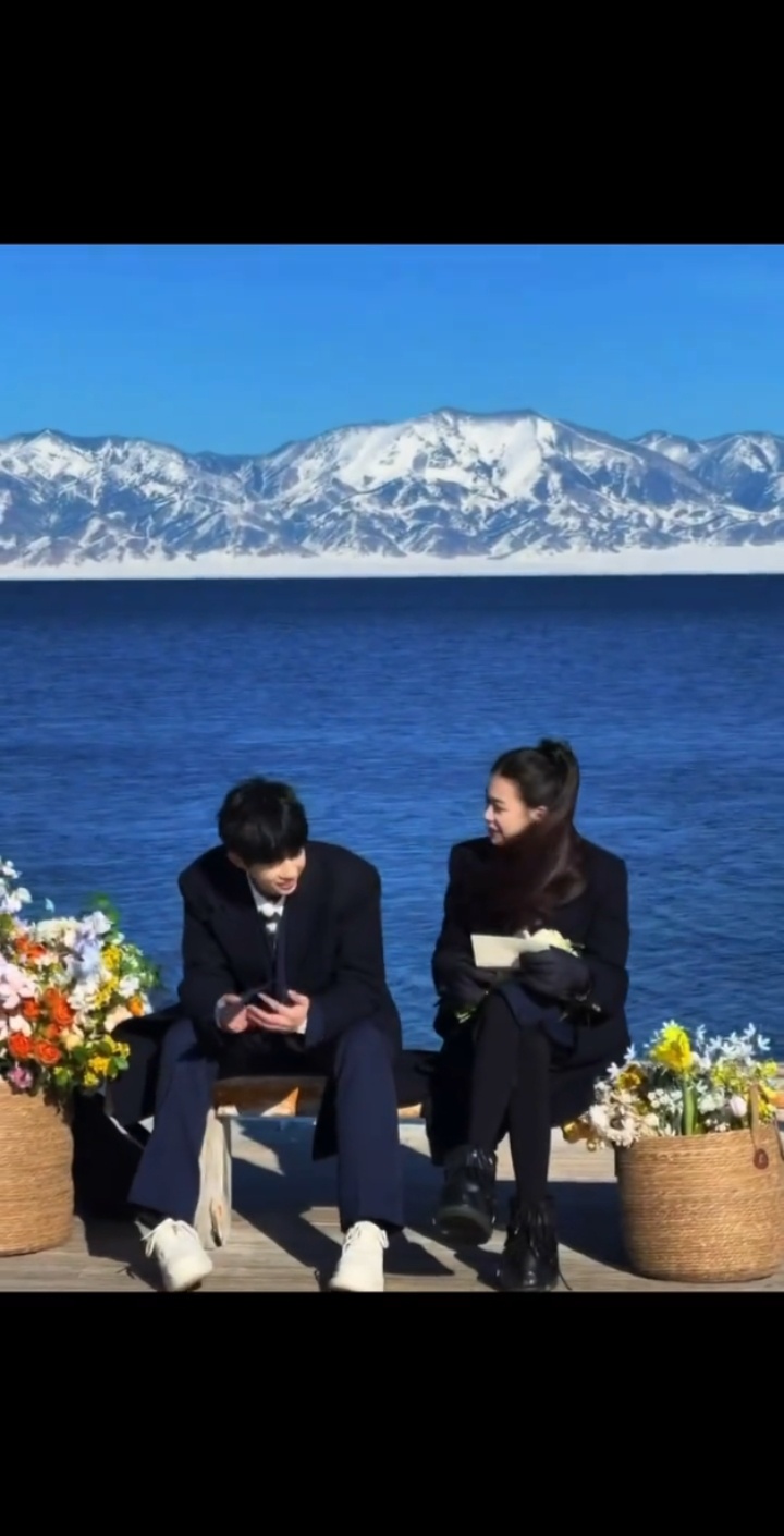 喜笑颜凯｜“于是我决定 就停在这里” 好美的画面 可惜就一直定格在了 阿勒泰的那