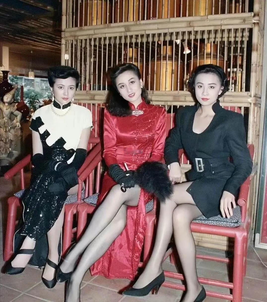 年轻时候的刘嘉玲没有现在有气场[比心]