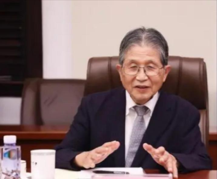 [太阳]日本要气死了！日本顶尖科学家藤岛昭，2021年，竟带着他们的机密技术，连