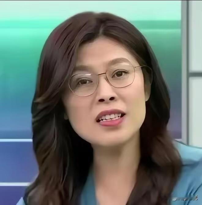 台湾的国民党主席郑丽文要去美国了，这就是台湾当今国民党的一副倚墙派的嘴脸，既要大
