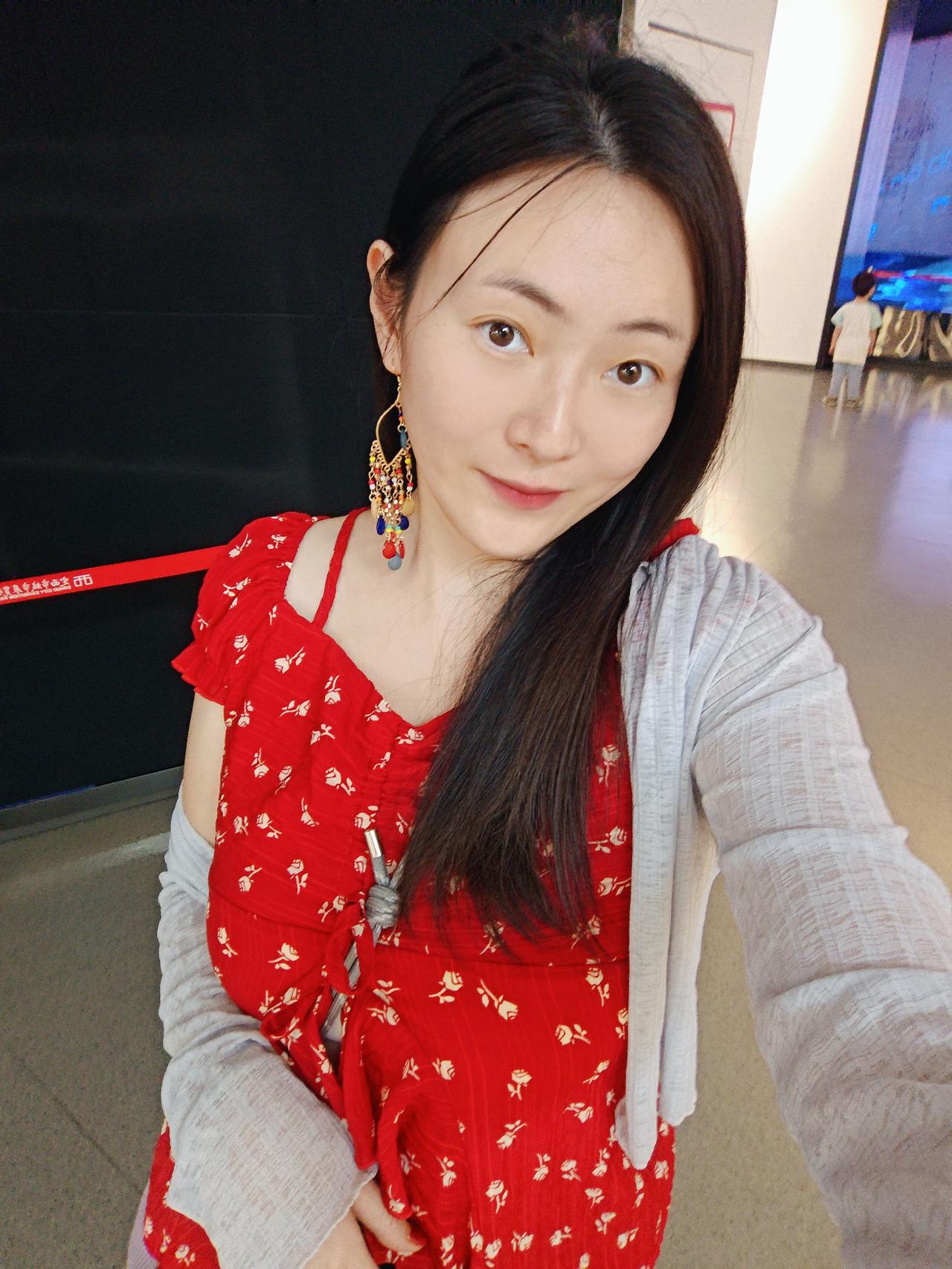 加班采访的日子，但是十分充实，今天继续加油