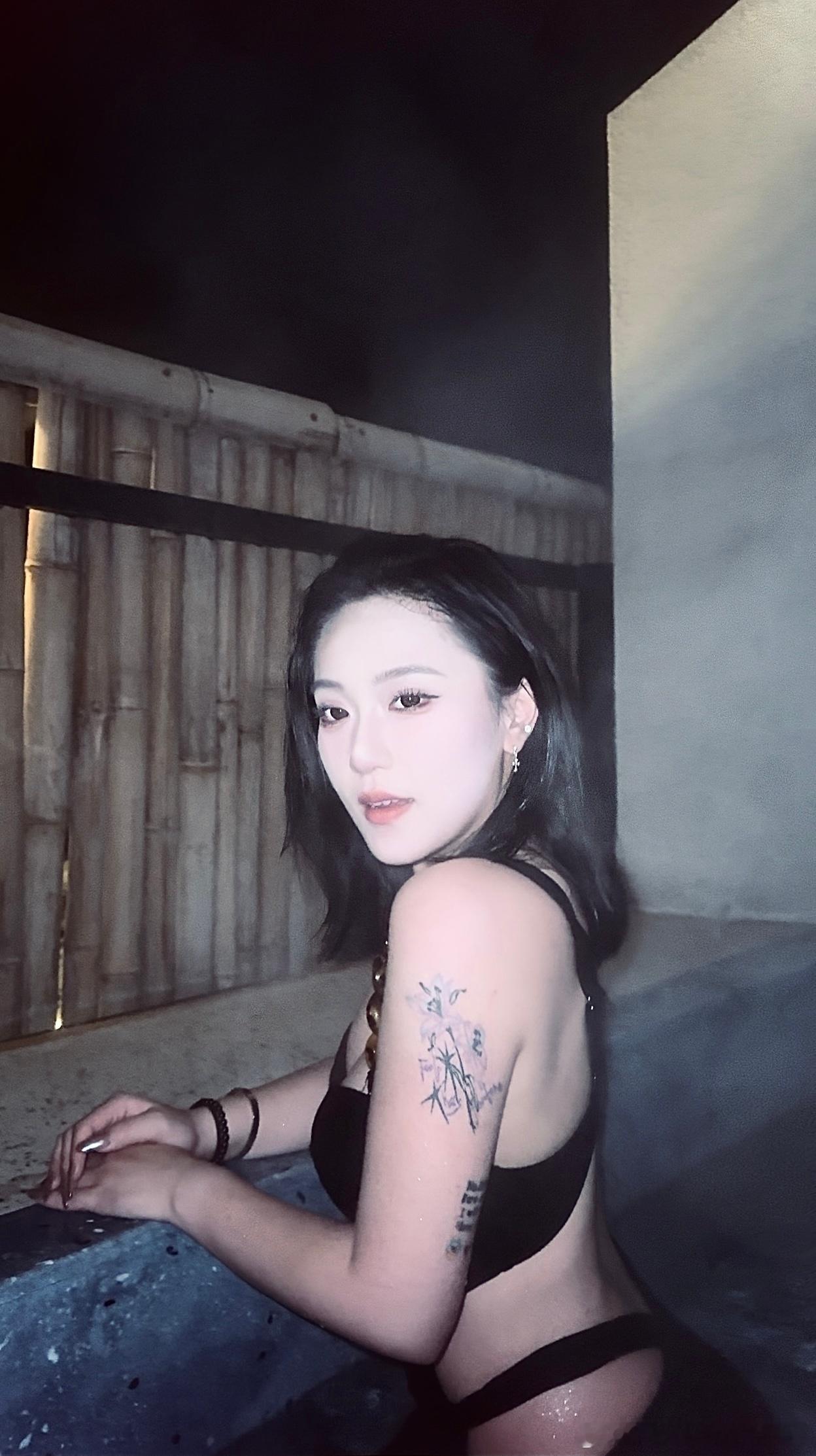 来个9图  