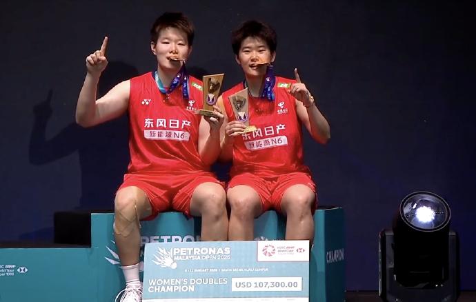 2026马来西亚公开赛 女双圣坛组合夺冠之路

1/16赛：21-8、21-16