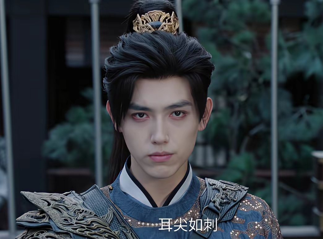 白日提灯这个发包也太夸张了不管男的女的，造型师像在报复性塞发包…贪多贪足了