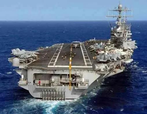 美国航母，为什么放弃电磁弹射技术？根据2026年8月签署的最新国家安全备忘录，美