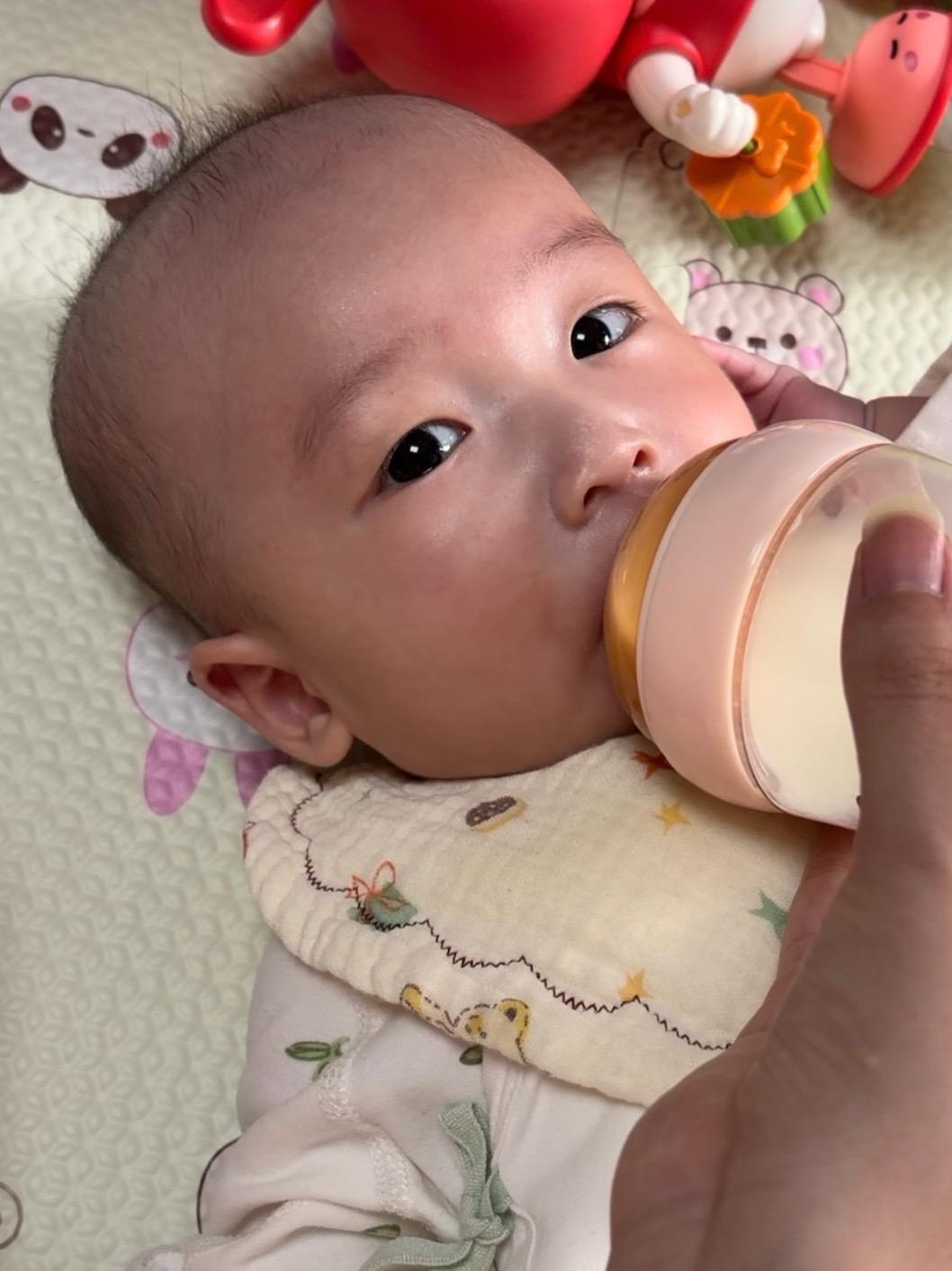 厌奶一个月上岸：补锌真的有用，但别选错。养娃第3个月开始有厌奶的苗头...