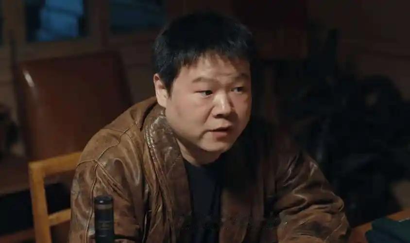 《悬案》才播出两集，就已被深深吸引。

岳云鹏这头一炮打响了，就喜欢看他的灵机一